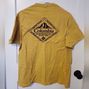 Columbia Men's Mustard Yellow Graphic Tee. Size XL. #SW